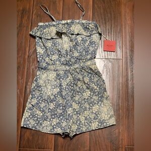 🆕 MOSSIMO Floral Blue and Cream Romper
